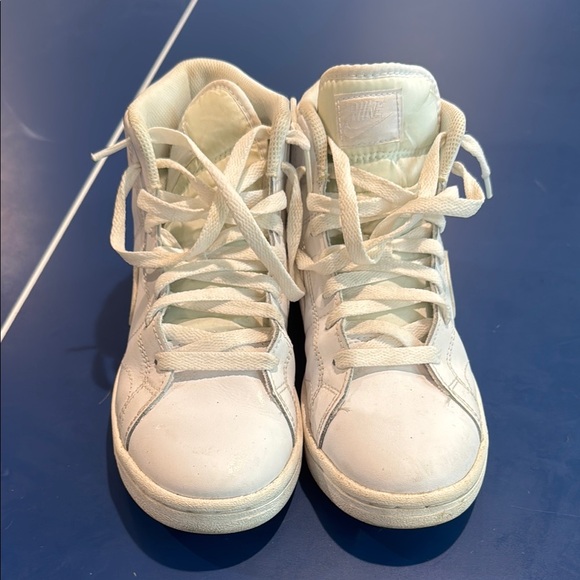 Nike Women’s Court Royal 2 Sneakers - Picture 3 of 5